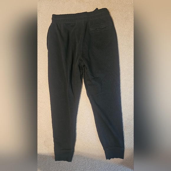 GYMSHARK Black Joggers with SHARK Logo SIZE MEDIUM - Picture 2 of 7